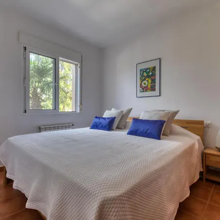 Osa Menor By Interhome Montgo